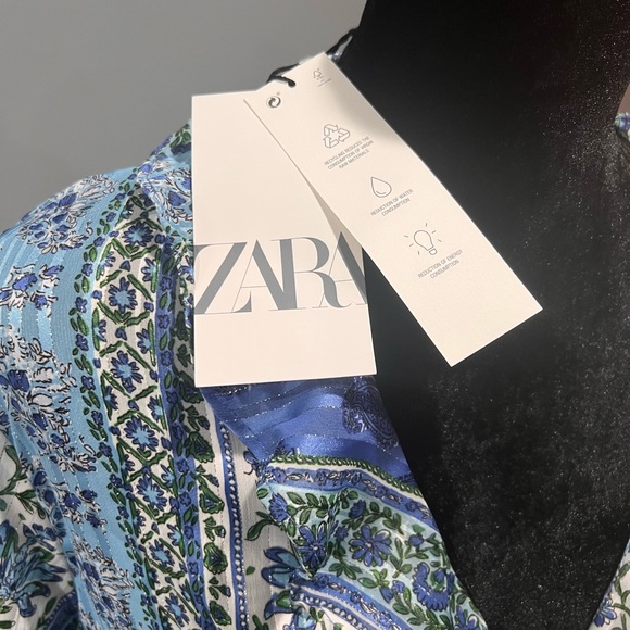 Brand new Flowy Zara top! Gorgeous blue! - Picture 4 of 8